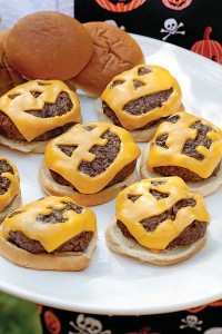 Jack-o-Lantern-Cheeseburgers