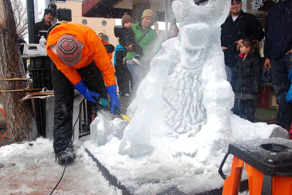 Ice-sculpting-at-Rio-Frio-Ice-Fest.-Featured-Festival-HeidiTown